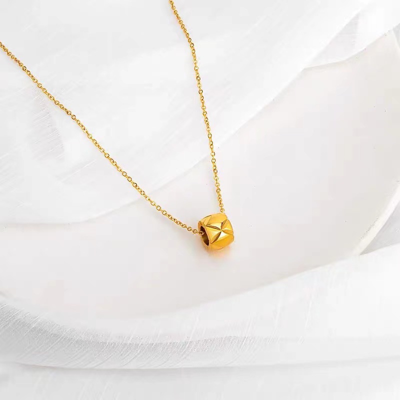 Collar con colgante de cuentas - Cross Pendant Necklace Gold reseña y precio