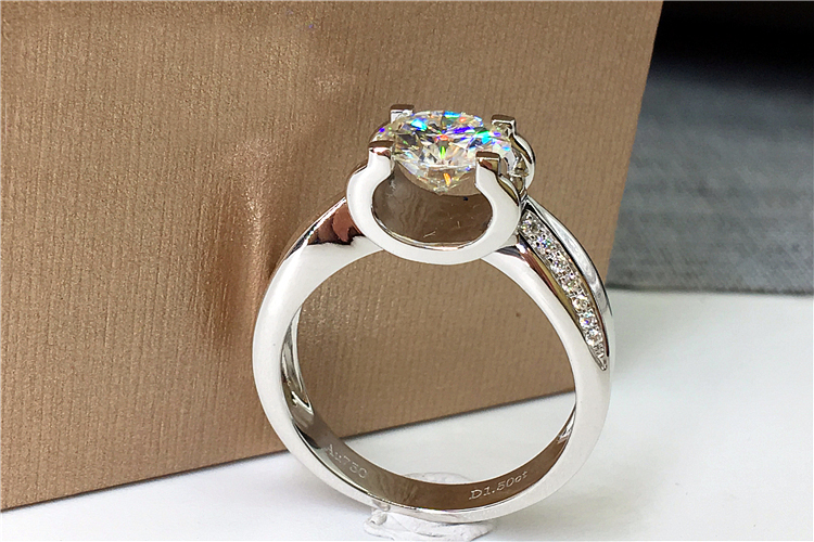 Anillo de compromiso personali - Moissanite Engagement Ring 1 Carat reseña y precio