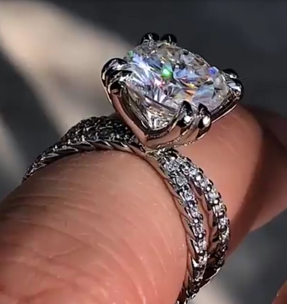 Anillo de compromiso de aniver - Moissanite Engagement Ring 1 Carat reseña y precio