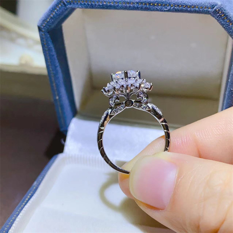 Anillo de lujo de oro blanco y - Moissanite Engagement Ring 1 Carat reseña y precio